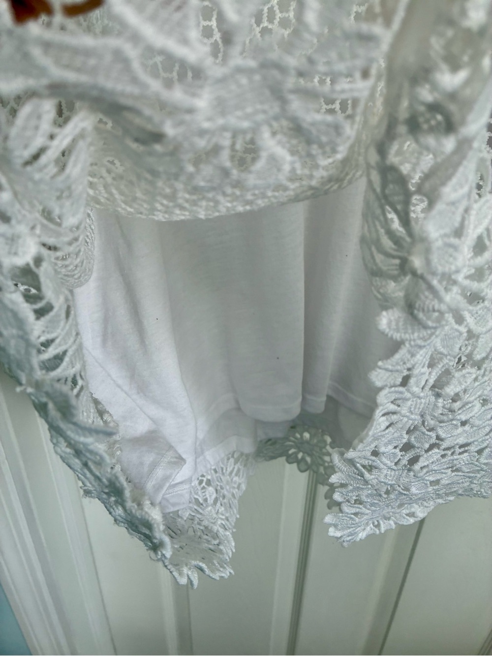 Alfred Dunner White Crochet Lace Tunic Top - Picture 4 of 4